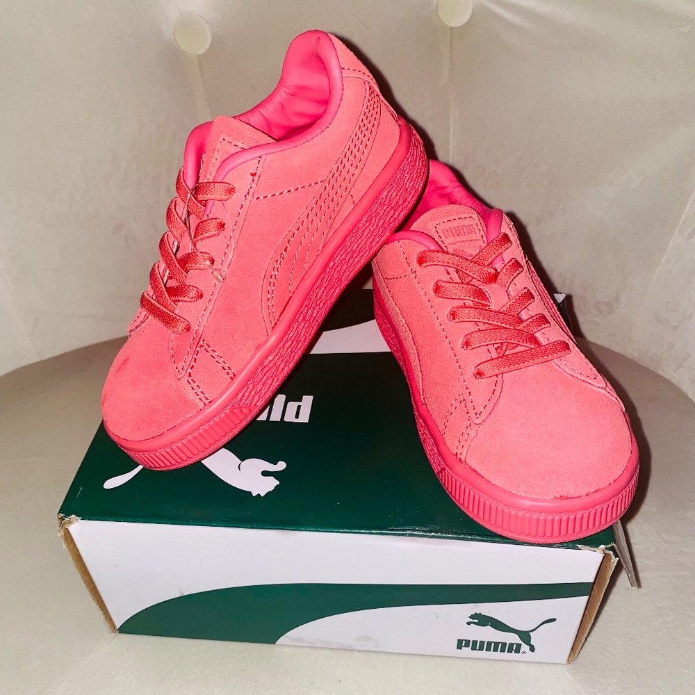 Brand New Puma Suede Classic Mono